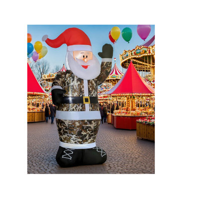 Père Noël portant un camouflage
