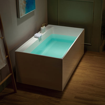 Soaking Bathtub With Reversible Drain