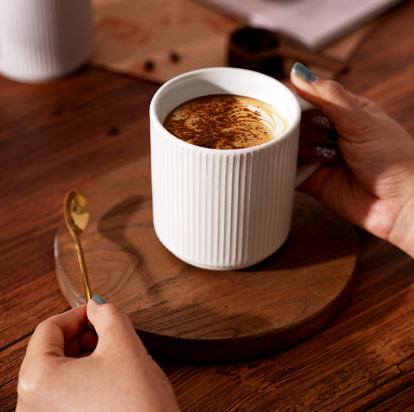 Azal Stoneware Coffee Cup, Matte White
