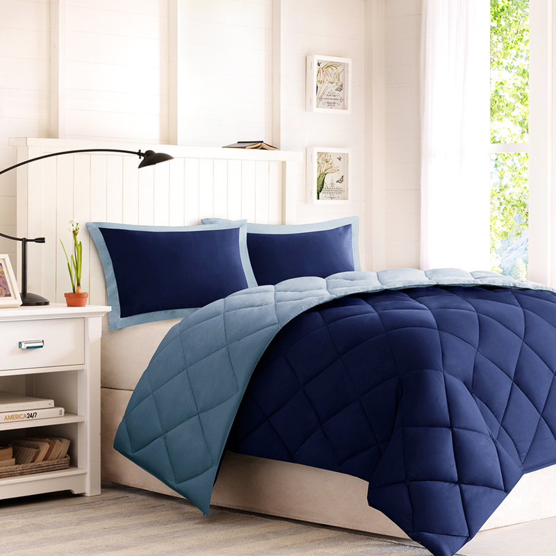 3m Comforter With Reversible Pattern And Odor Neutralizing Treatment 100% Down Alternative Flanged Shams