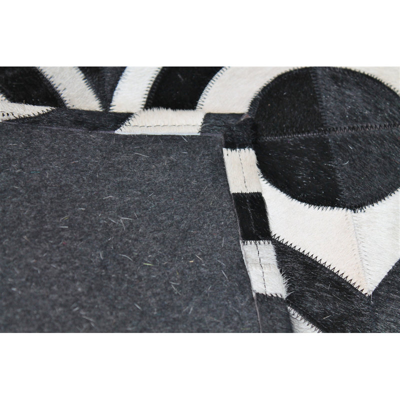 Area Cowhide Geometric Area Rug in Black/Cream, Rectangle 8' x 10'
