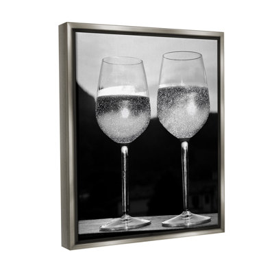 «Fizzy Champagne Glasses Floater Frame» par Lil 'Rue sur toile
