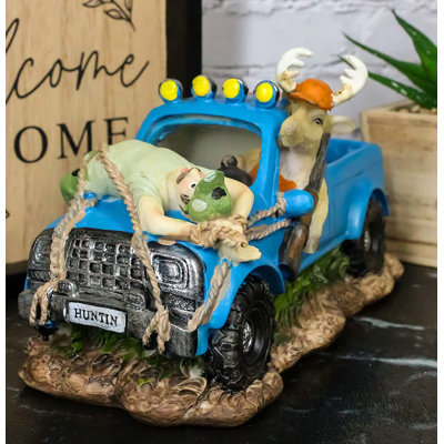 Gash Figurines & Sculptures