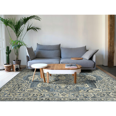 Dovenson Oriental Indoor Rug