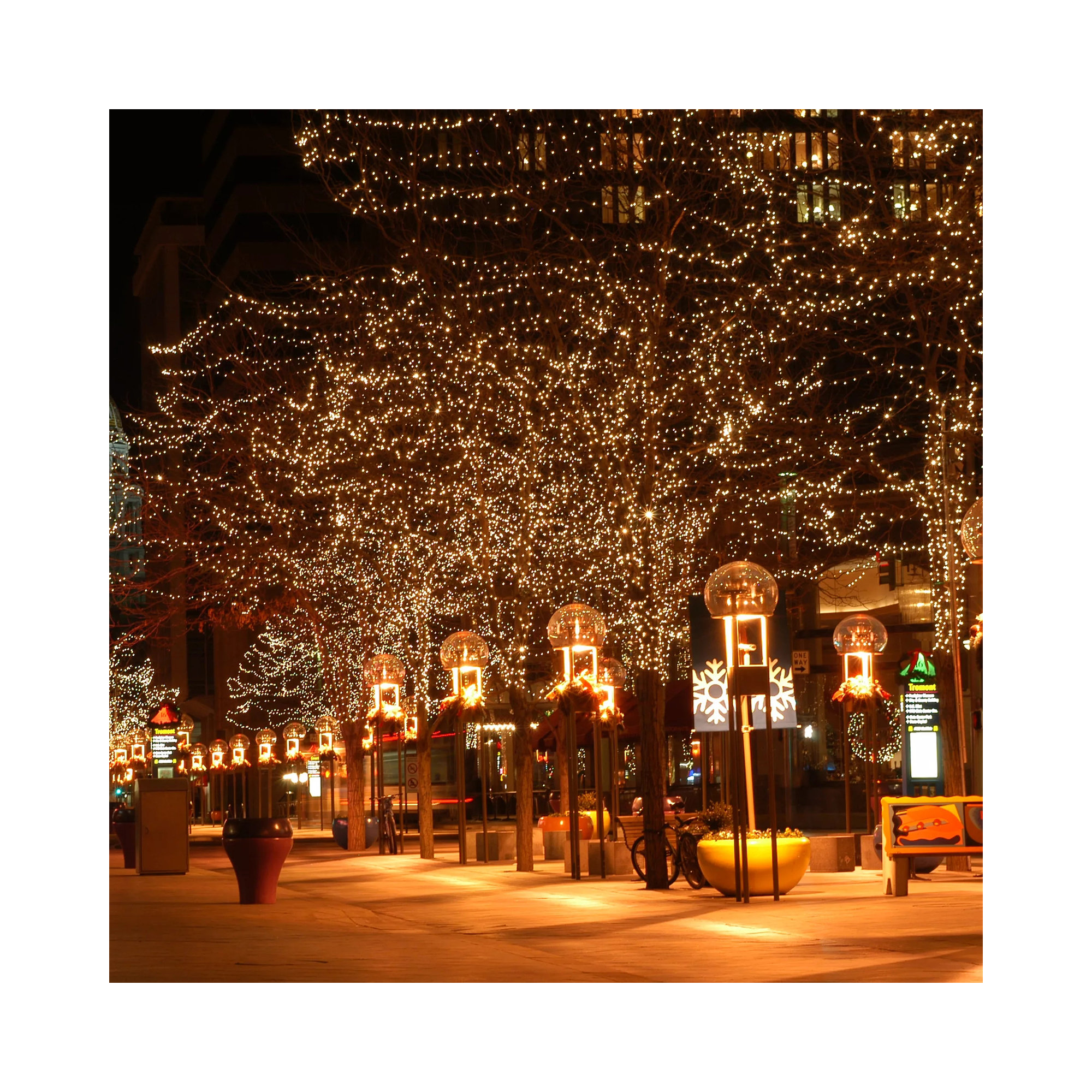 Outdoor LED String Lights with Modes, 787", Warm White