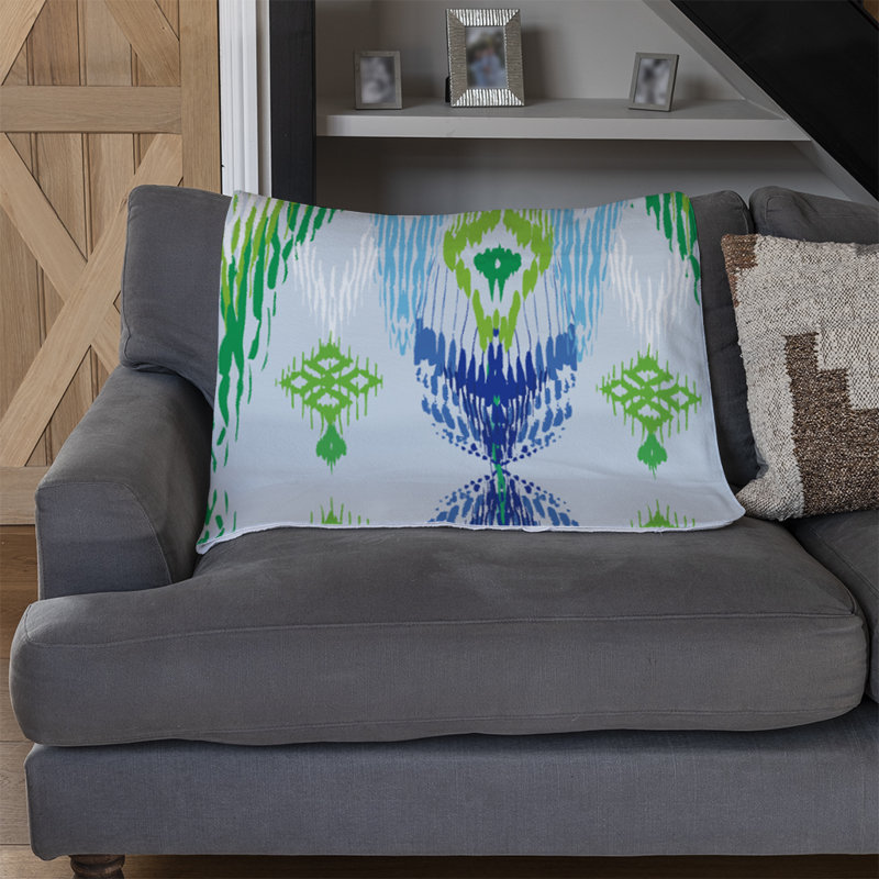 Polen Quilted Throw Blanket