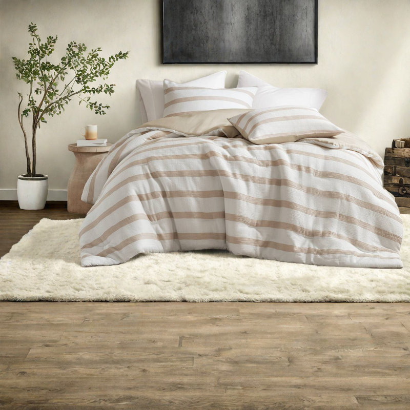 Premium Yarn-dyed Bedding Sets, Polyester Comforter, Modern Striped Design For King/cal King
