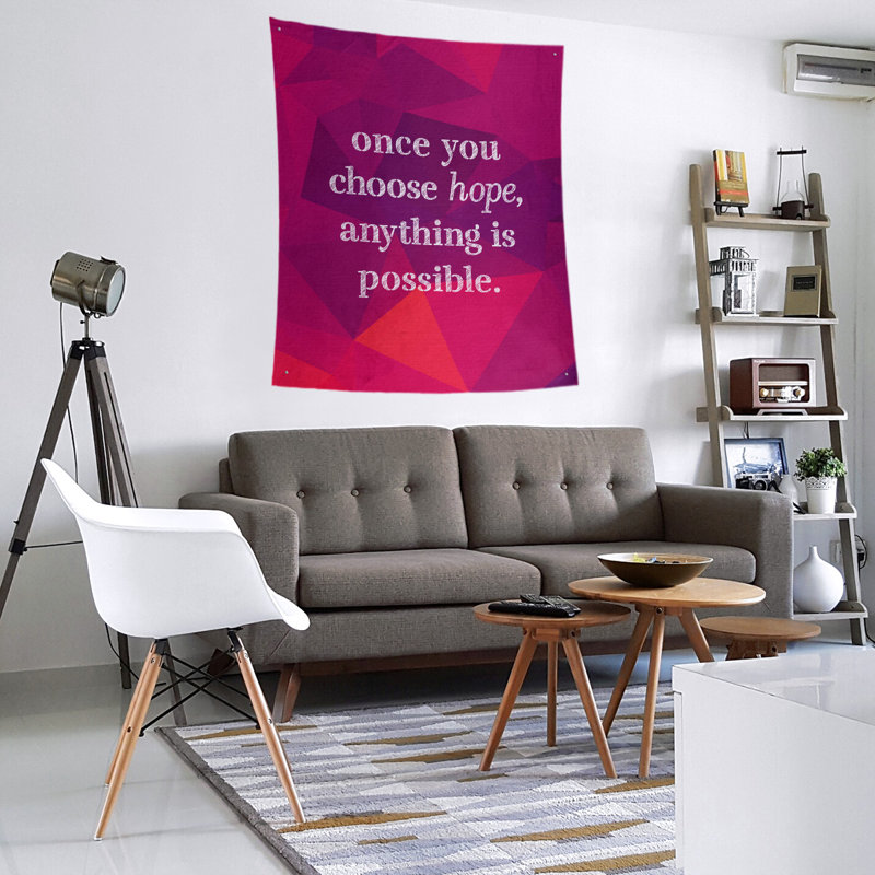 Tapisserie en polyester, choix d’un témoignage de l’espoir, H 60 po x l 51 po, Rubellite