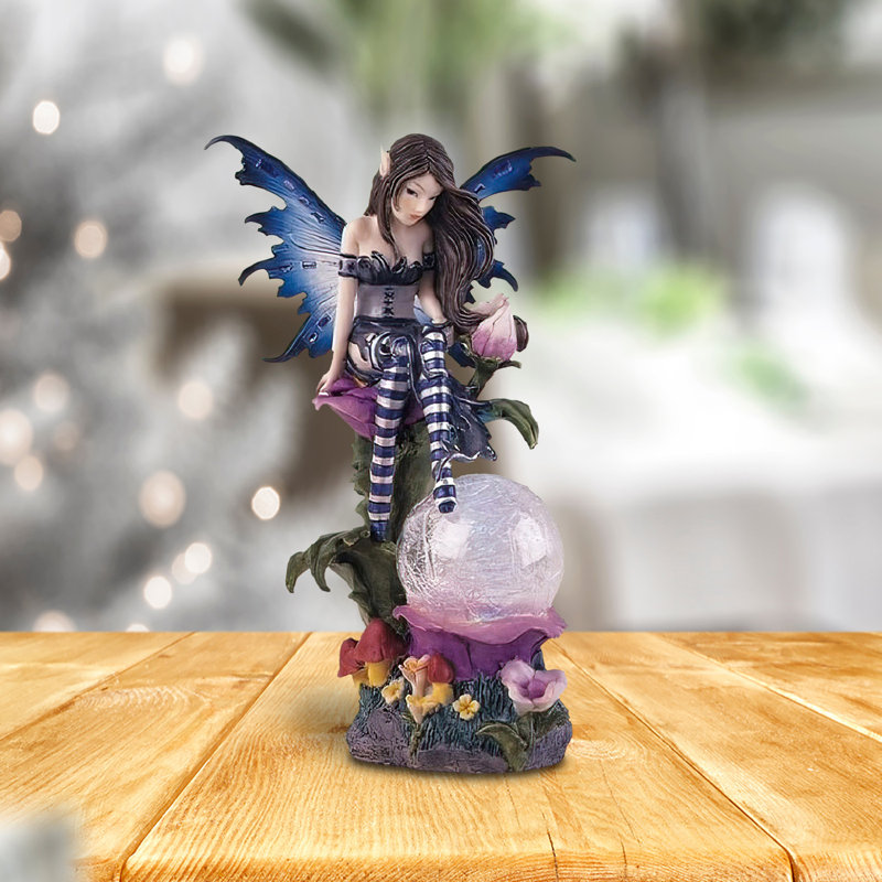 Figurine fée 7,5 "à DEL bleu clair avec ailes claires 7,5"