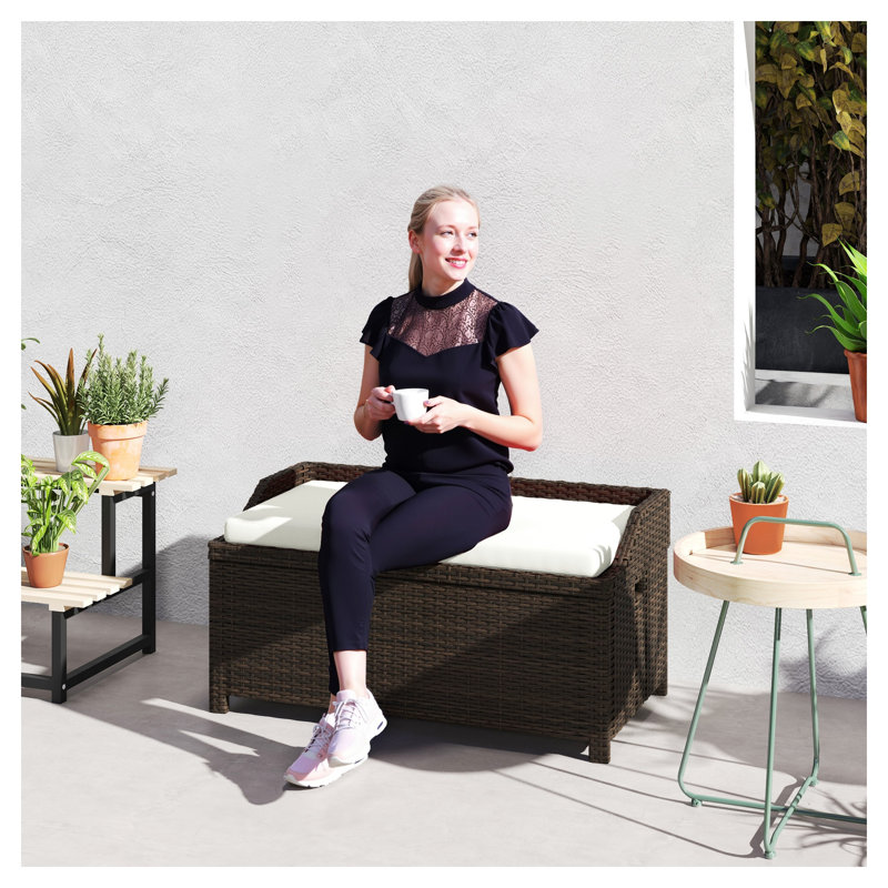 Banc de rangement extérieur en osier de 34 gallons avec coussin Outsunny, boîte de rangement en rotin PE pour patio et piscine, blanc crème