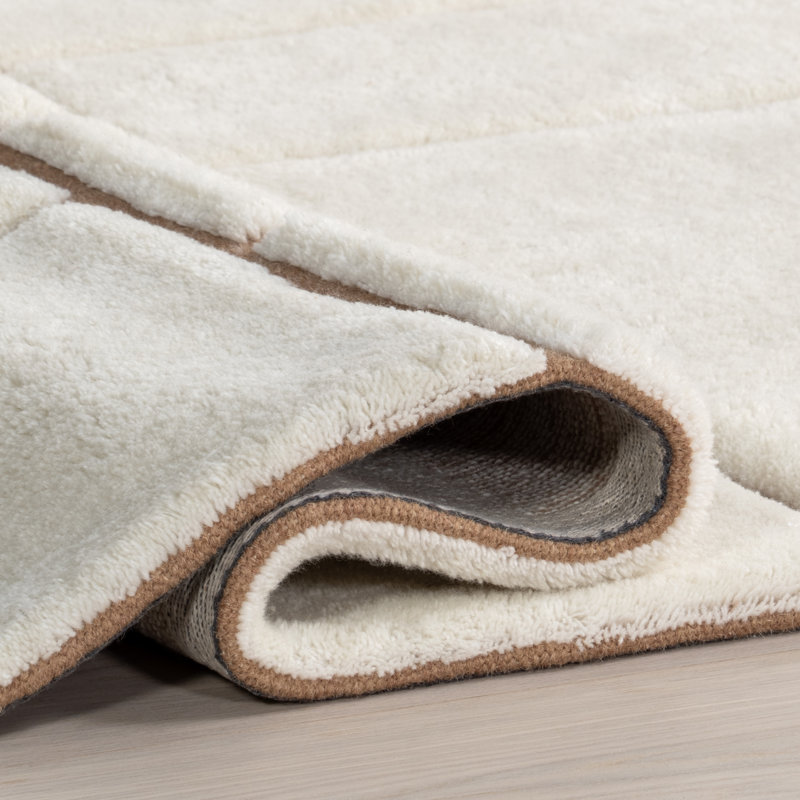 Ivory Geometric Handmade Wool 4' x 6' Area Rug