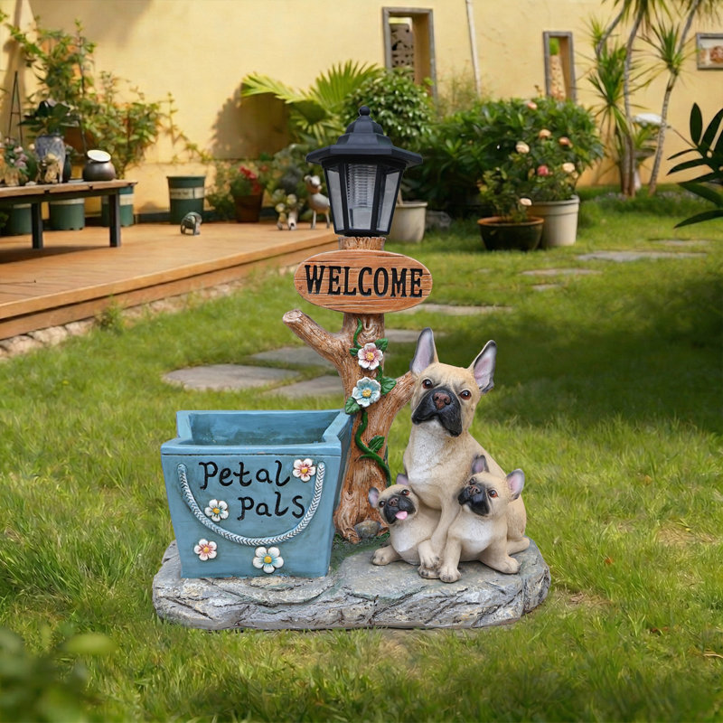 Statue de jardin de bouledogue français