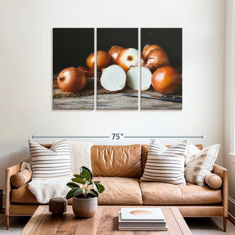 Yarlin Onions, 36" H x 57" W
