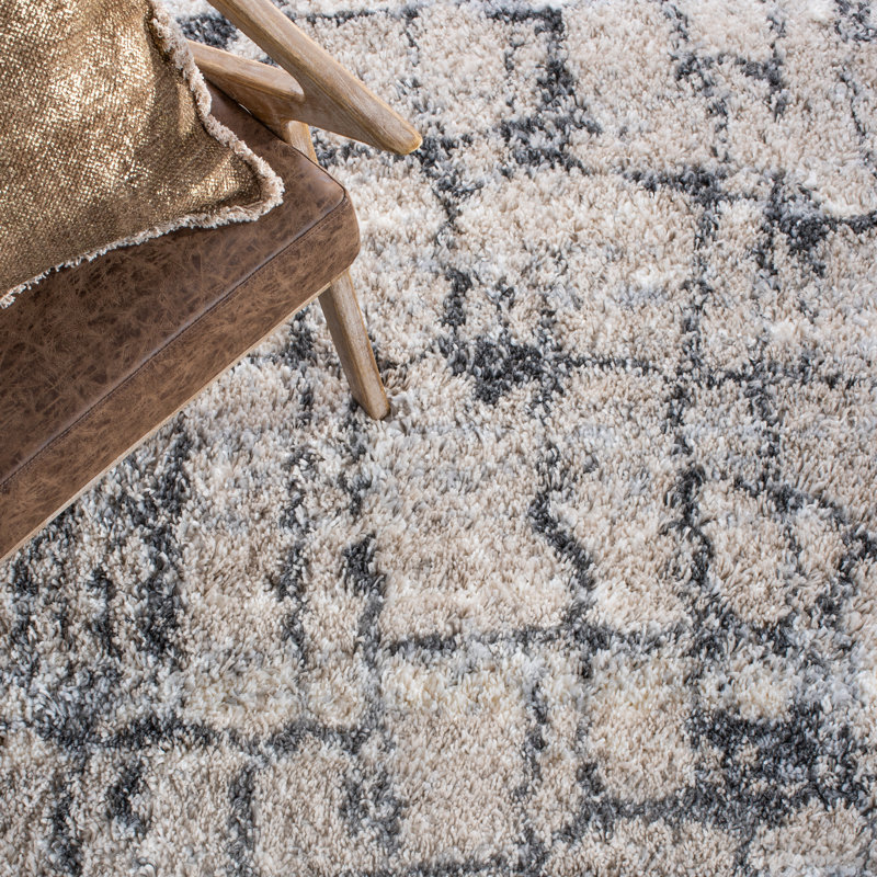 Tapis ivoire / gris à poils longs Hartselle 851, Carré 8 pi