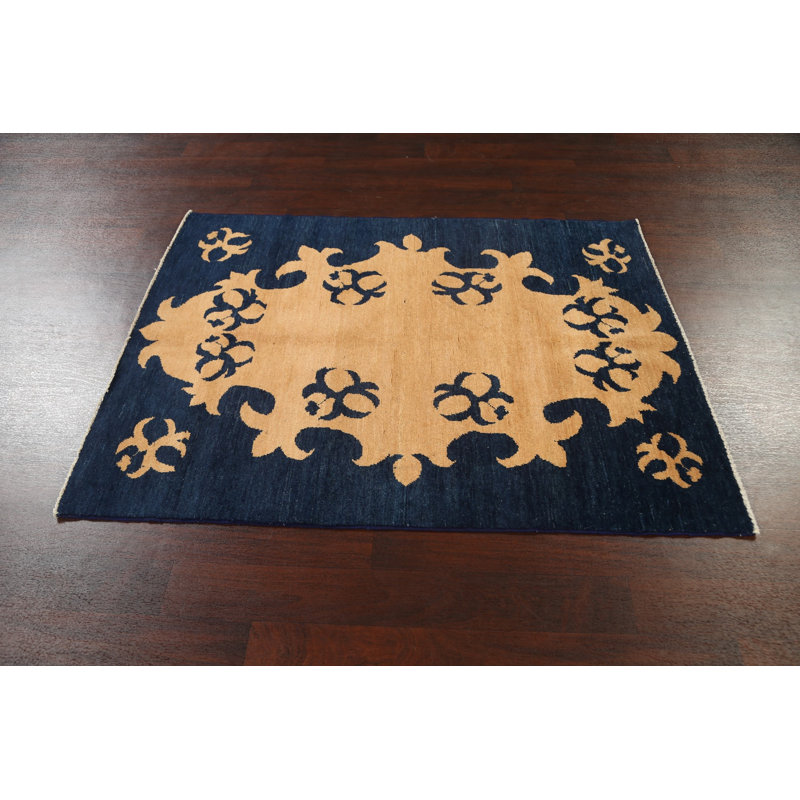 Tapis bleu / beige en laine noué à la main de conception unique 4 pi x 5 pi 4 po New Age