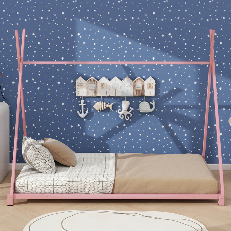 Lit plateforme en métal avec structure triangulaire, Rose