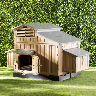 18.7 Square Feet Chicken Coop with Nesting Box