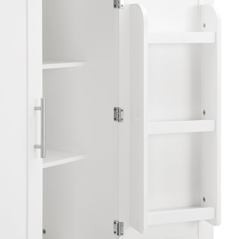 Hauts garde-manger autoportants avec 4 portes et tablettes réglables ouvertes