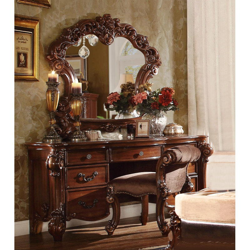 Carlene Vanity, Cherry