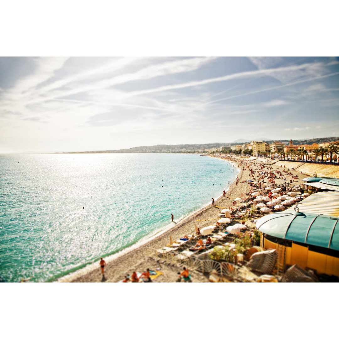 France Beach von Manley099 - Kunstdrucke auf Leinwand