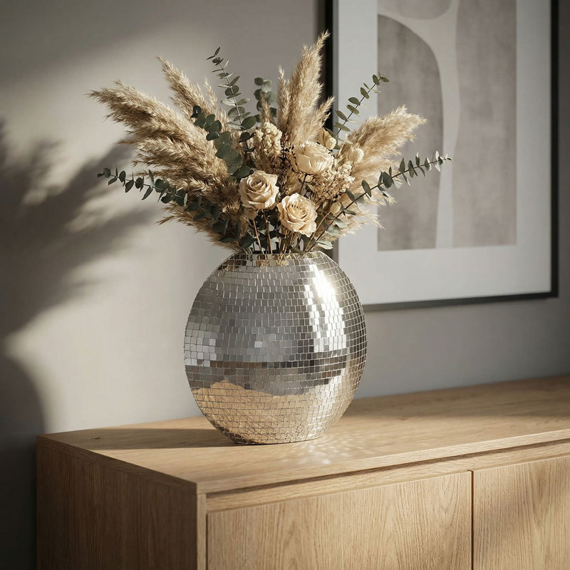 Table Vase 1, Silver