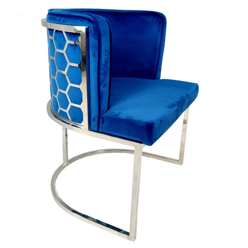 Chaise avec accoudoirs revêtue de velours, bleu