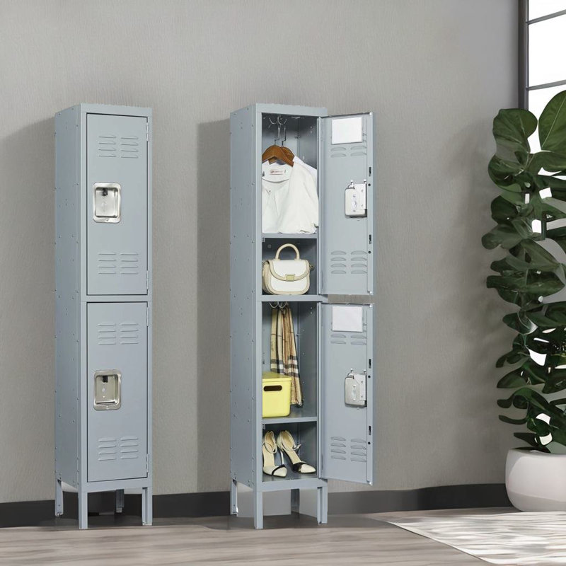 2 casiers en métal avec serrure de 66 po de hauteur