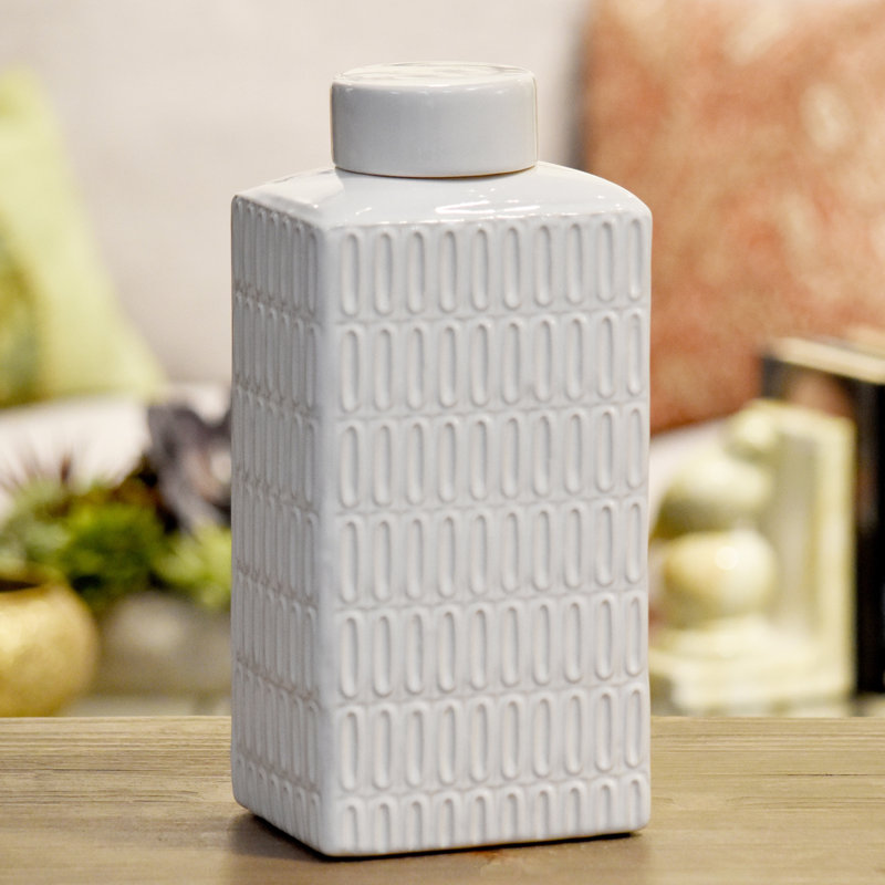 Pot en relief Daniela, H 12,5 po x l 5,75 po x P 4 po, Blanc