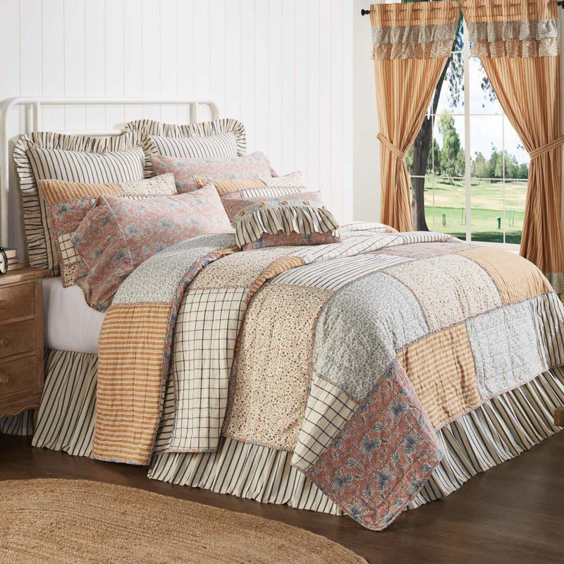 Kaila King Size Patchwork Cotton Linen Quilt in Multicolor