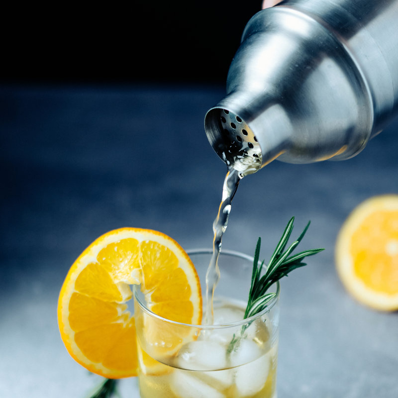 Ensemble à cocktail avec 2 verres à margarita, jigger et presse-citron