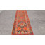 Tapis de couloir rouge en laine noué à la main de conception unique 2 pi 9 po x 11 pi 5 po années 1960
