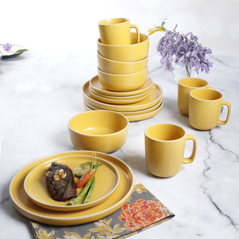 Zuma 16 Piece Dinnerware Set, Service for 4, Yellow