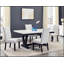 Chaises d'appoint modernes gris clair avec revêtement complet, garniture cloutée et structure en bois robuste pour un repas élégant