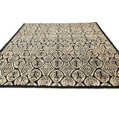 Howard Black Beige Rug