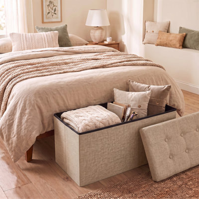 Repose-pieds de rangement pliant avec bac amovible Lavish Home