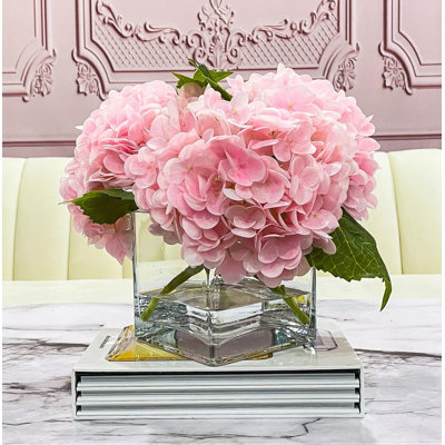 Arrangement de faux hortensias