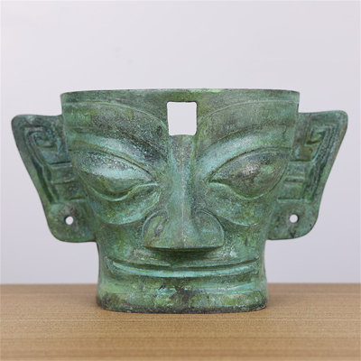 Unique And Creative Bronze Craft Decorative Ornament From Sanxingdui - Perfect For Festive Gifts And Souvenirs