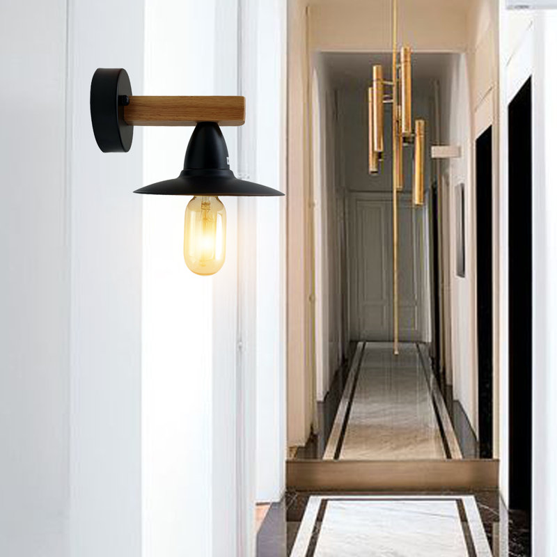 Mindenmines Armed Sconce, Black