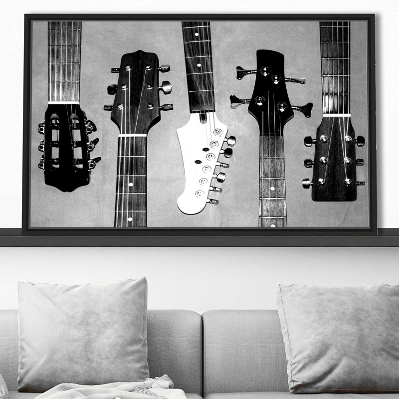 «Guitare tête I» par - Impression, Cadre flottant noir, H 21,5 po x l 33,5 po x P 2 po