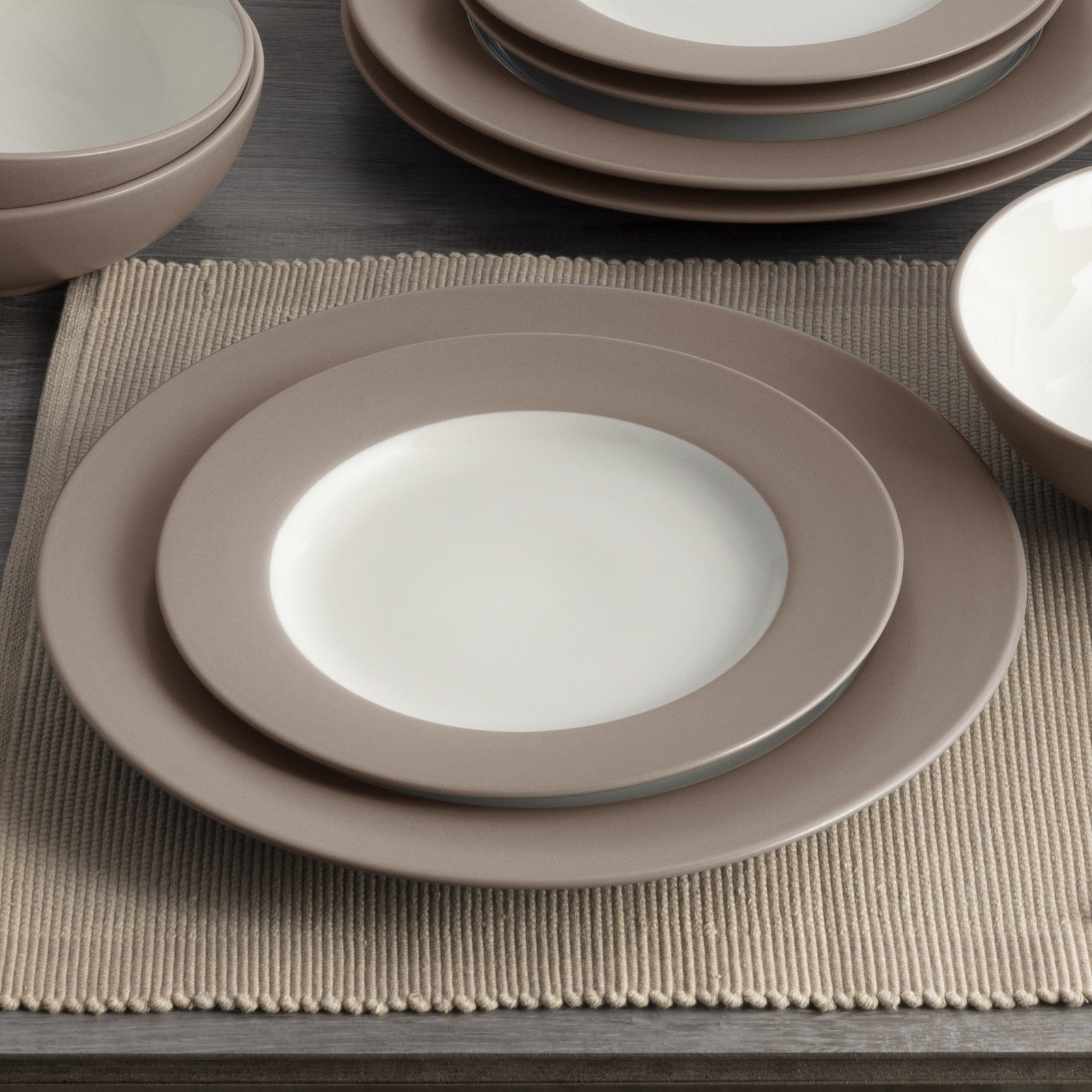 Noritake Colorwave 16-Piece Rim Dinnerware Set, Service for 4, Clay