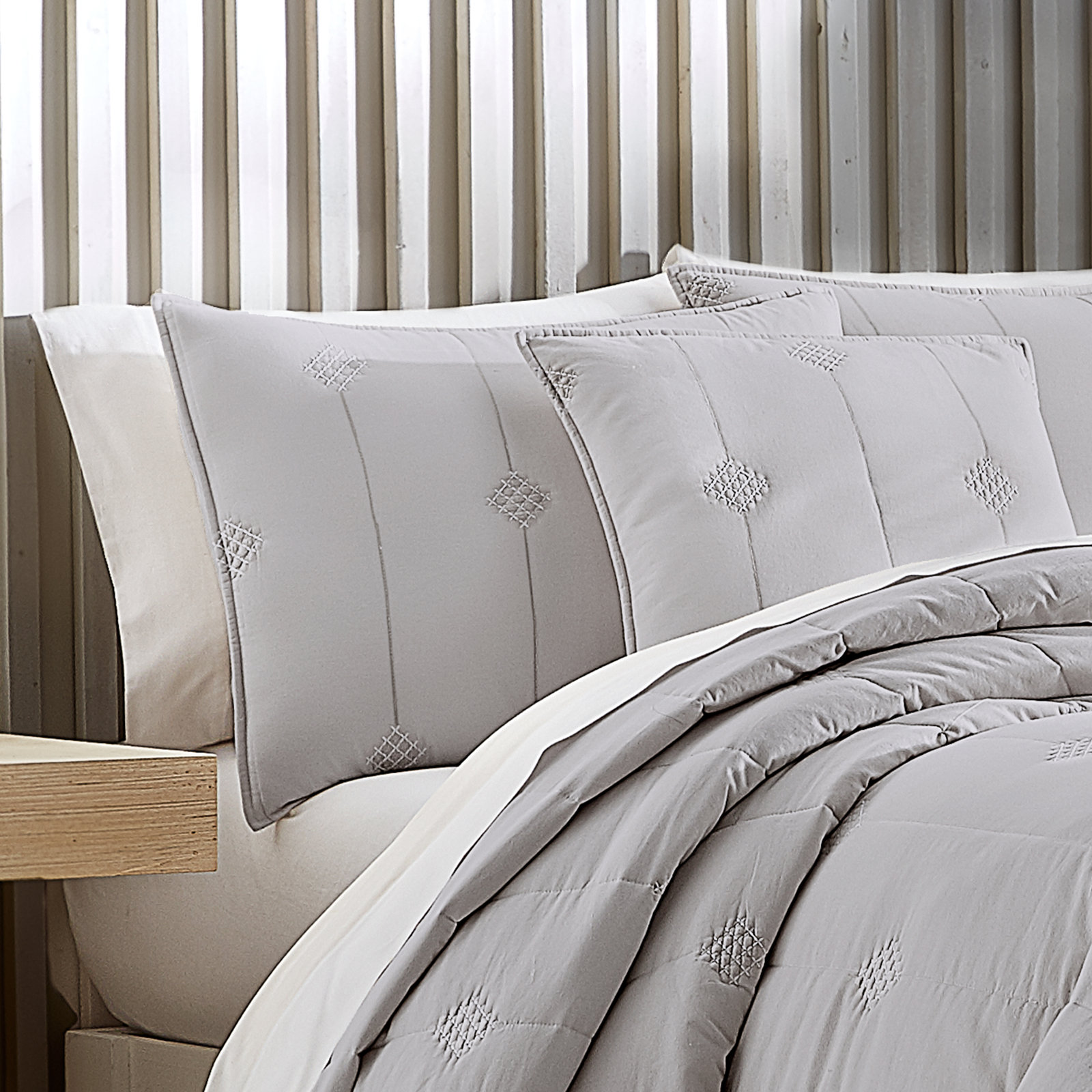 Andy Cotton Quilt Set, Full/Queen Quilt + 2 Shams, Gray