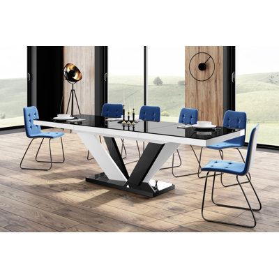 Kaliese 2 Dining Set
