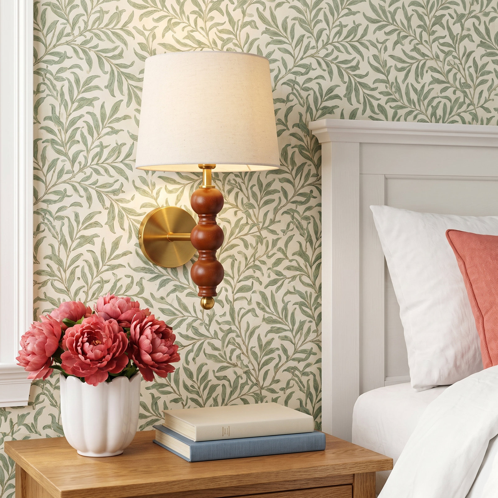 Single Light Dimmable Armed Sconce
