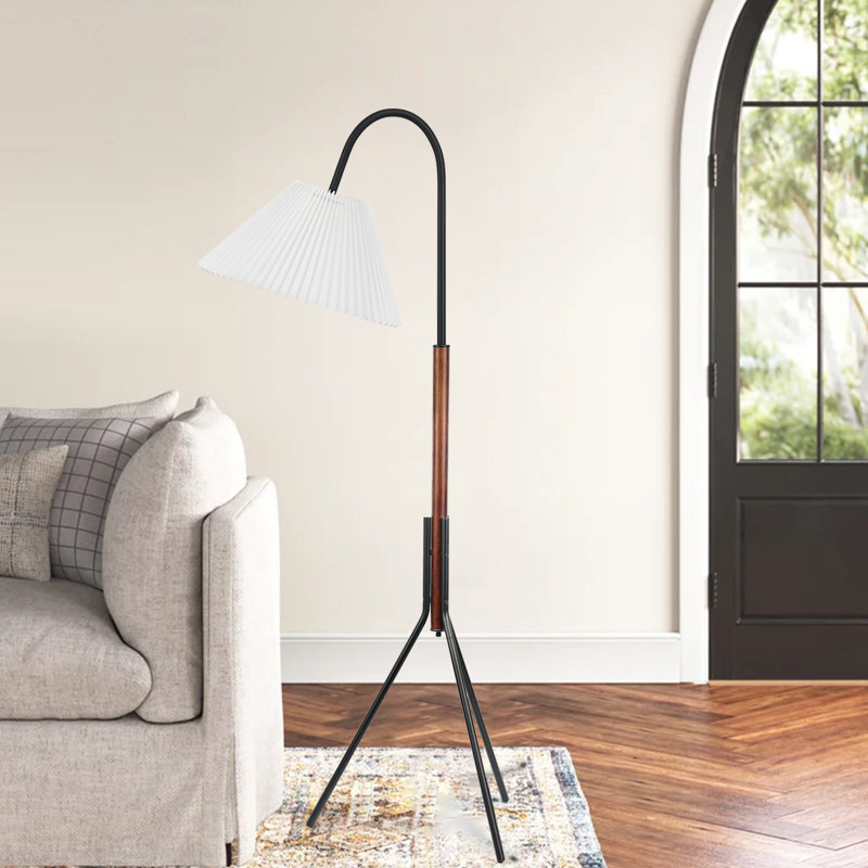 Lampe sur pied 71 po Cubillos, Noir