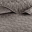 Couette 3 pièces en velours taupe, format King/King - Motif géométrique, garni de coton, douce et chaude