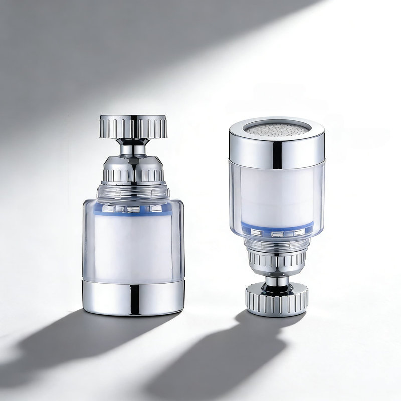 Filtre à eau rotatif à 360 degrés avec filtration avancée pour les éviers de cuisine et de salle de bain, élimine les métaux lourds, le chlore et les impuretés de l'eau dure