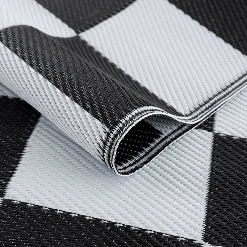 Haylee Super Lightweight Plastic Straw Rug Checkered Black/White Outdoor Area Rug, Rectangle 5' x 7'