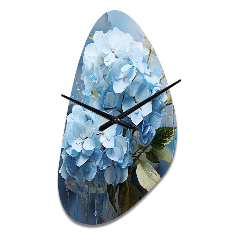 Blue Hydrangea Subtle Serenade - horloge asymétrique traditionnelle en métal, horloge murale bleue, Grand