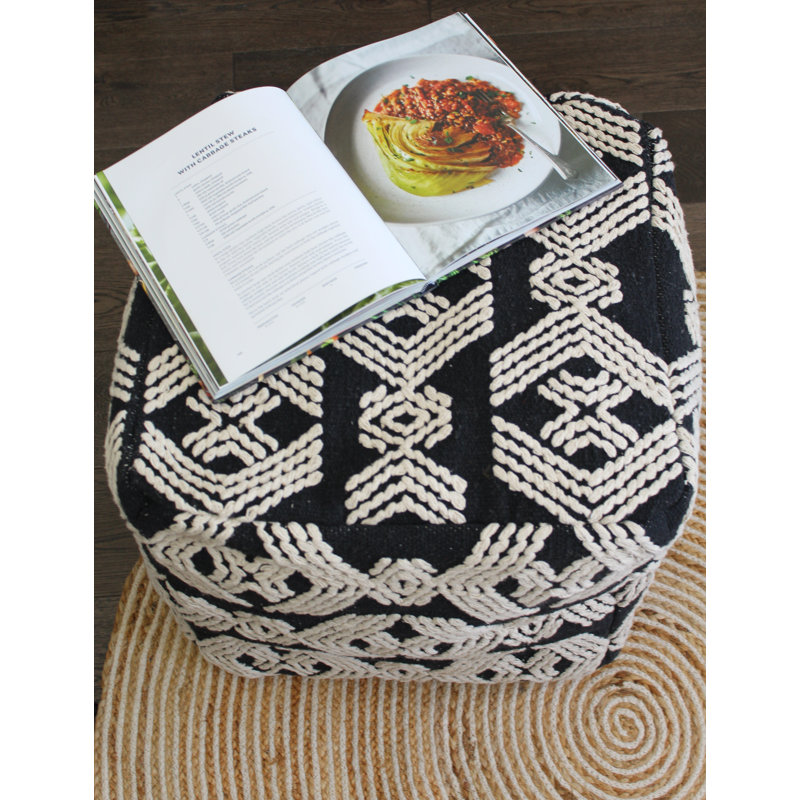 Pouf tissé à la main