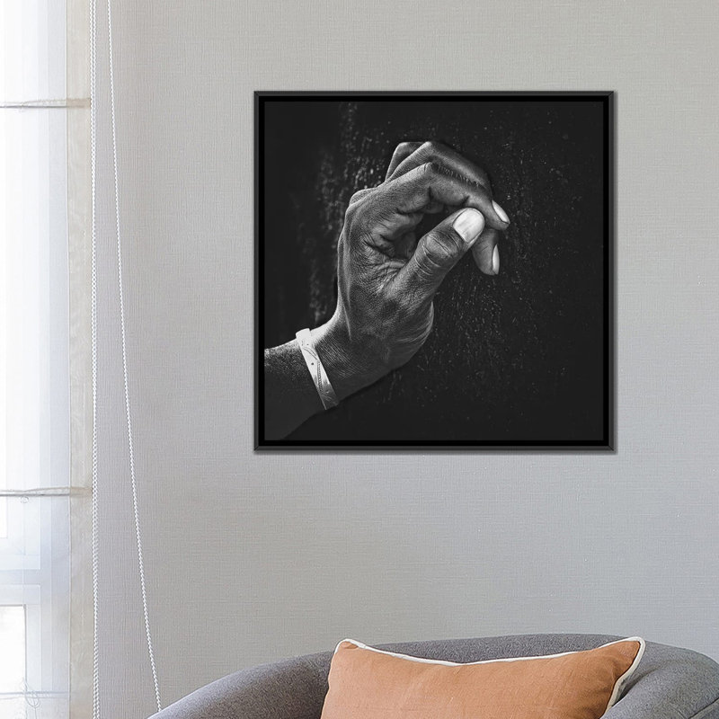«The Patient Husband», impression sur toile, H 18 po x l 18 po x P 1,5 po, Toile avec cadre noir, Pas de tapis